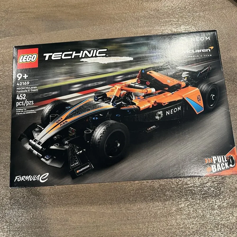 LEGO® Technic NEOM McLaren Formula E Team Building Set 42169 NEW
